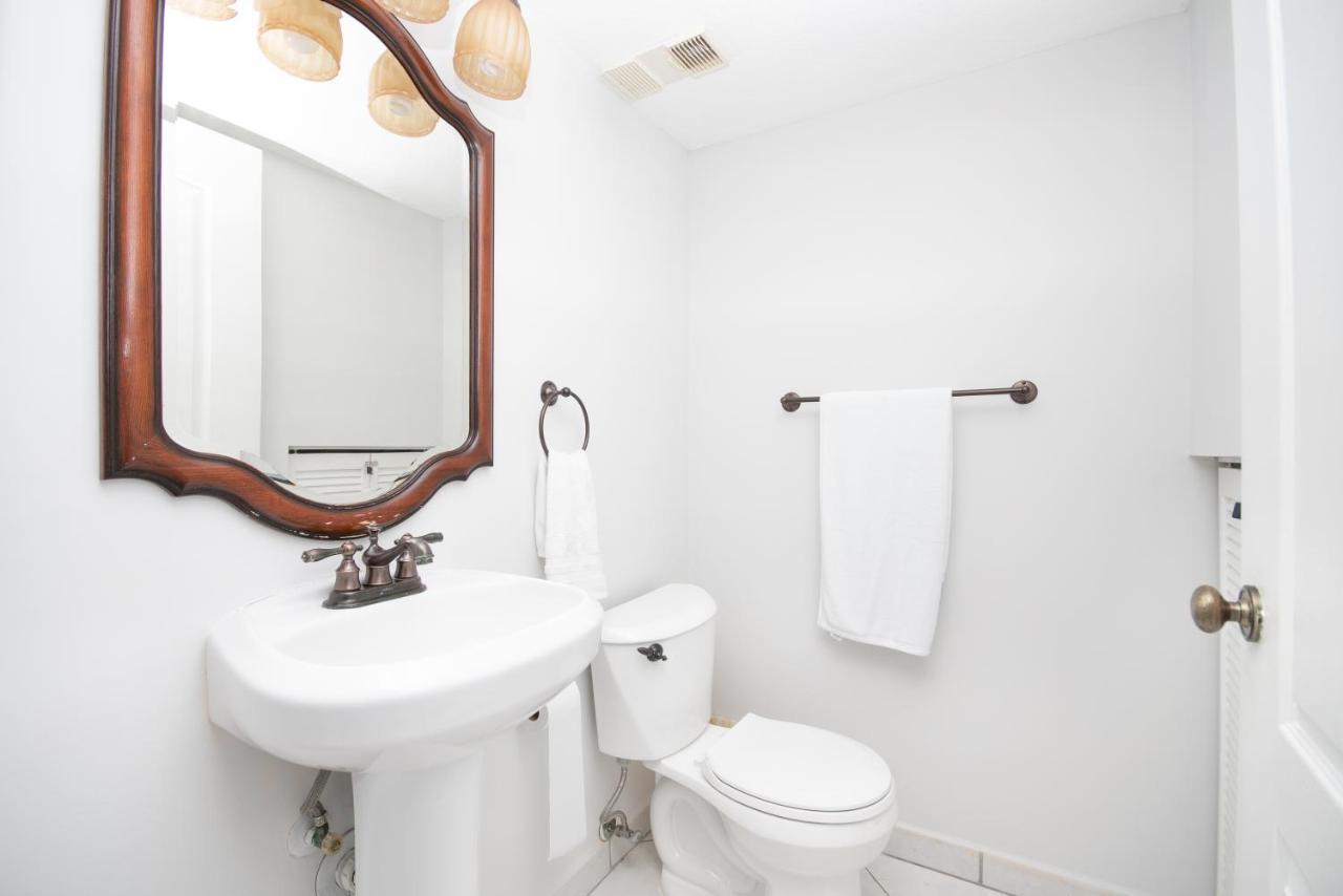 Beautiful 2/2.5 Condo W/Free Parking Fast Wifi Miami Buitenkant foto